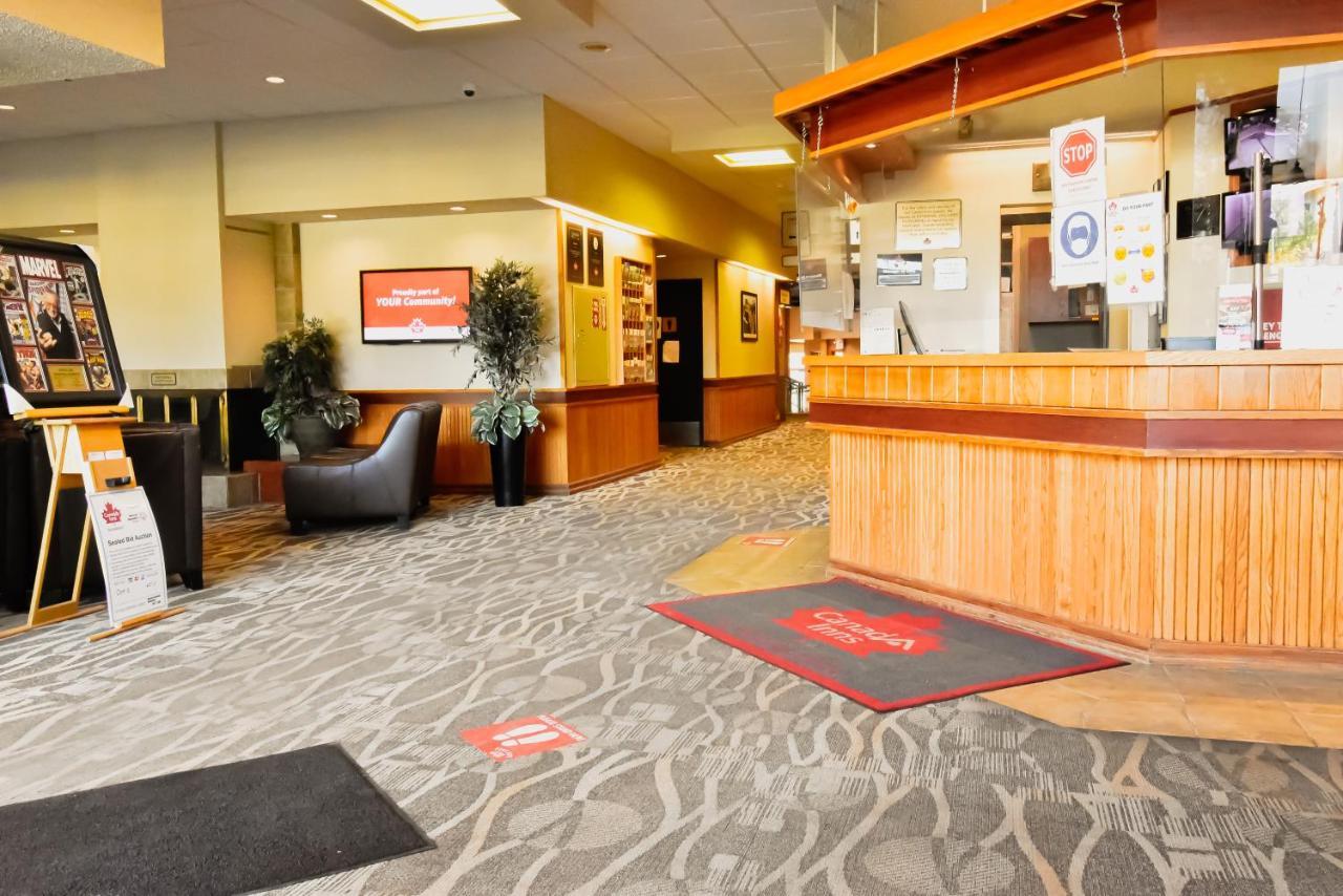 Canad Inns Destination Centre Windsor Park Winnipeg Exterior photo